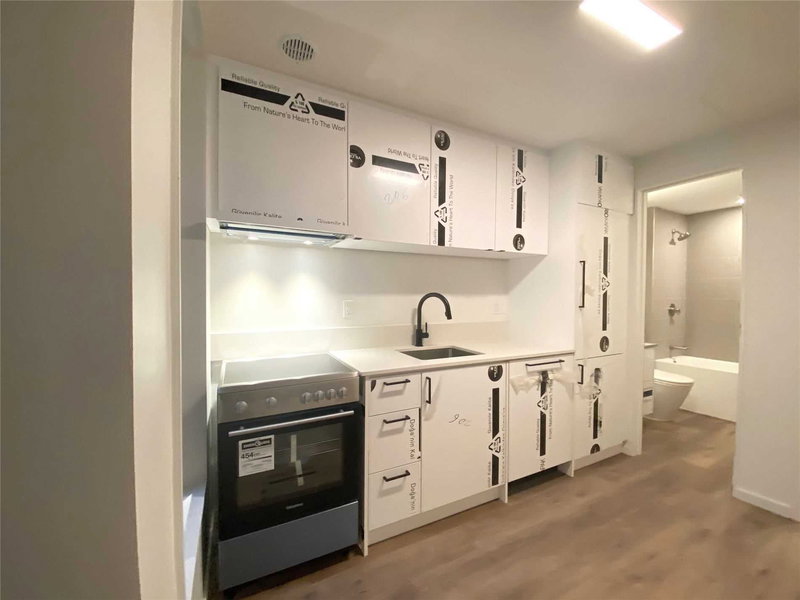 206 - 377 Broadview Ave, Toronto, M4K2M7 | Image 2