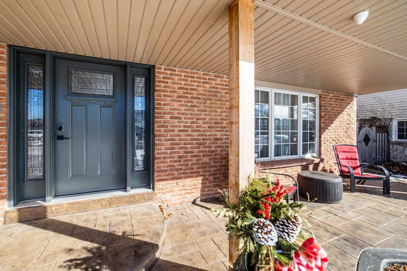 96 Bolland Cres, Ajax, L1S3G9 | Image 2