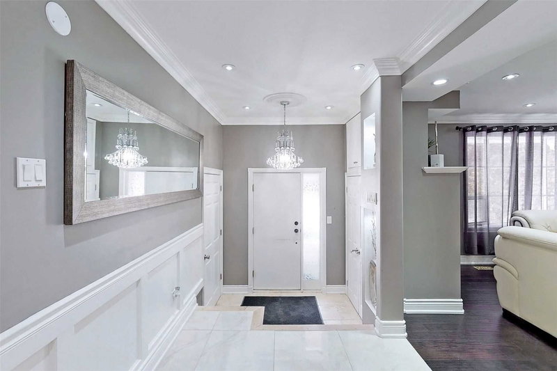 19 Shepherd Rd, Whitby, L1M1G8 | Image 3