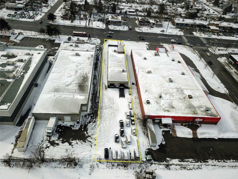 1153 Kennedy Rd, Toronto, M1P2K8 | Image 3