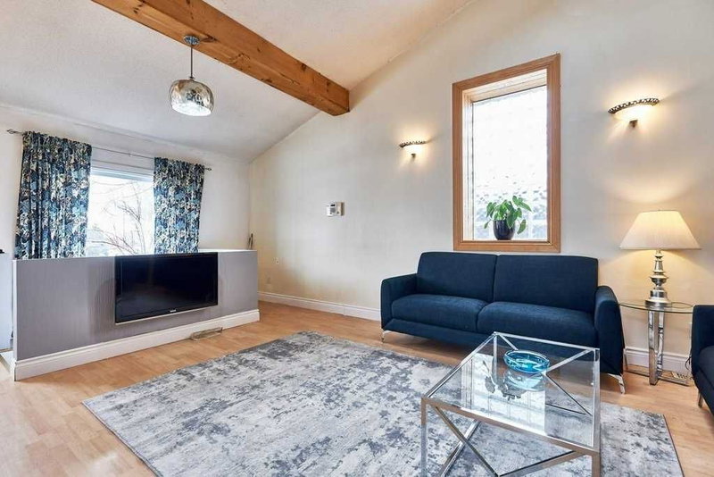 585 Wilson Rd N, Oshawa, L1G6E8 | Image 2