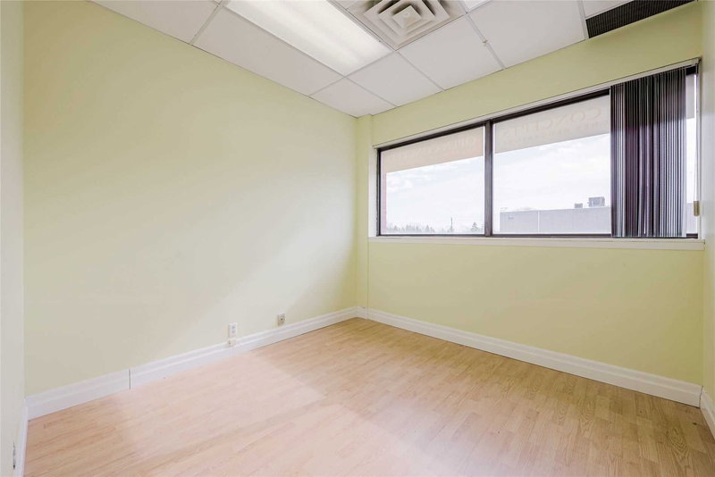 205 - 15 Harwood Ave S, Ajax, L1S2B9 | Image 3