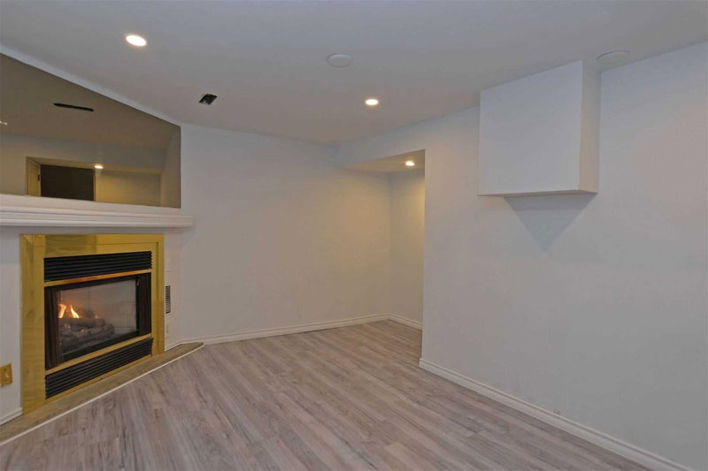 Lower - 582 Lakeview Ave, Oshawa, L1J1B1 | Image 3