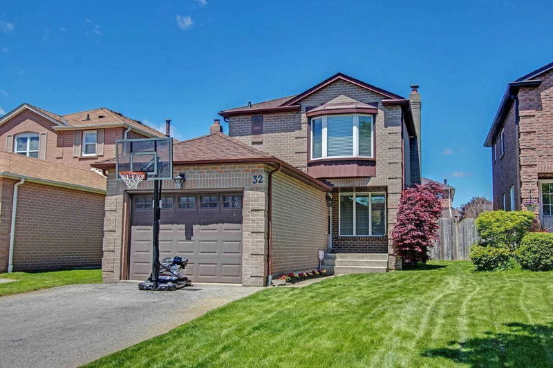 32 Millington Cres, Ajax, L1T1R3 | Image 2