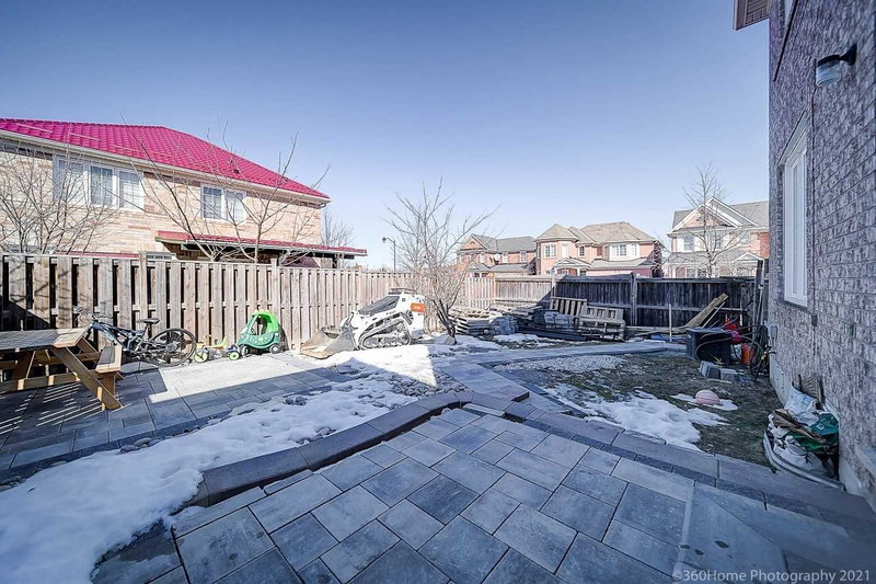 62 Antelope Dr, Toronto, M1B6K5 | Image 3