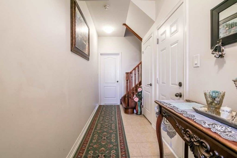 33 Pidgeon St, Toronto, M1L3M3 | Image 3