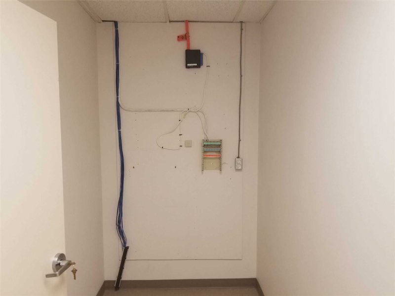 303 - 230 Westney Rd S, Ajax, L1S2C9 | Image 3