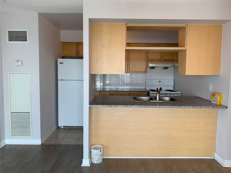 1102 - 70 Town Centre Crt, Toronto, M1P4Y7 | Image 3