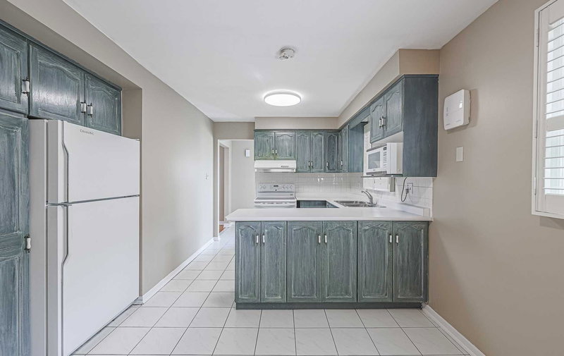 88 Braymore Blvd, Toronto, M1B2N5 | Image 3