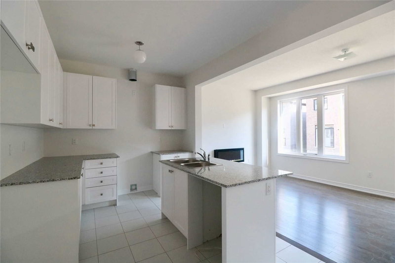 9 Conarty Cres, Whitby, L1P 0L4 | Image 3