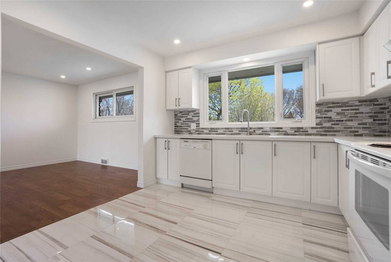 Main - 899 Glen St, Oshawa, L1J3T9 | Image 3