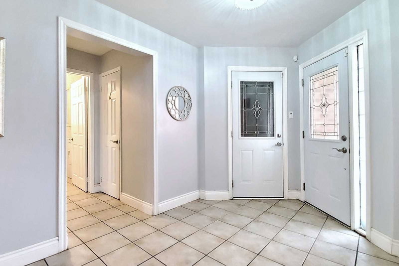 58 Grover Dr, Toronto, M1C4V7 | Image 3