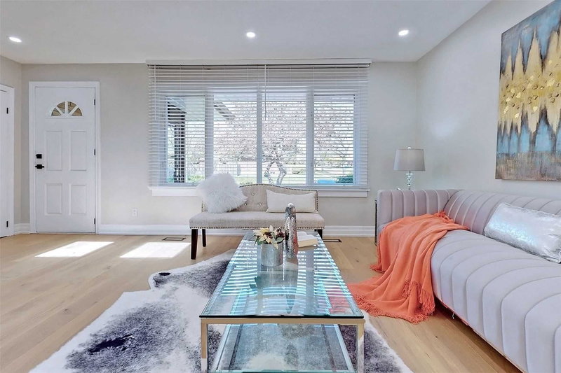 201 Southlawn Ave, Oshawa, L1H3Y5 | Image 3