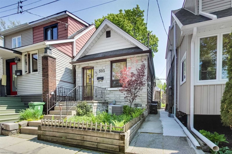 523 Craven Rd, Toronto, M4L2Z6 | Image 2