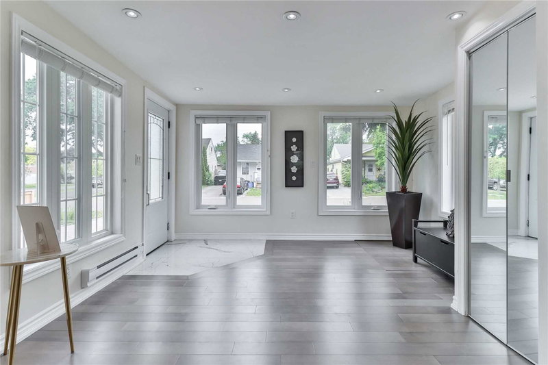 33 Windsor Ave, Ajax, L1S2B1 | Image 2