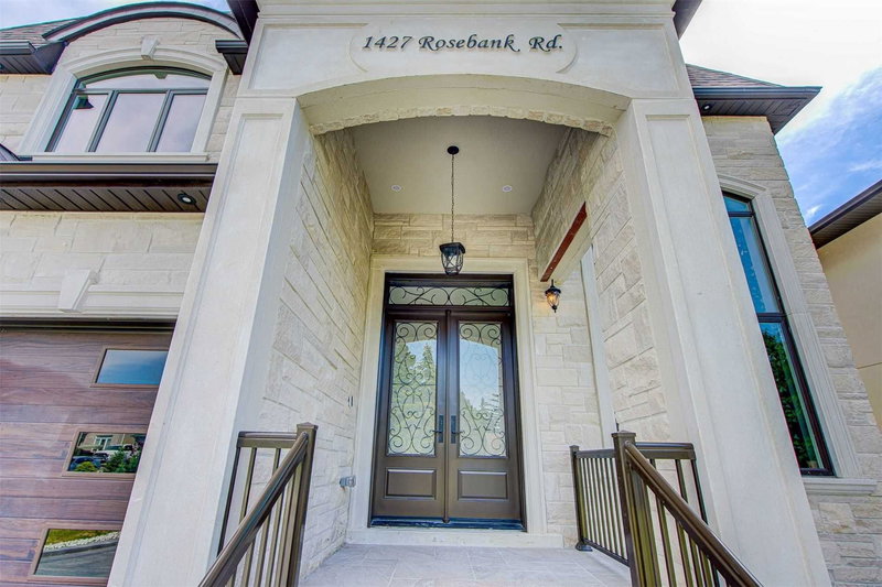 1427 Rosebank Rd, Pickering, L1V1P3 | Image 2