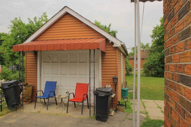 244 Etna Ave, Oshawa, L1H3B8 | Image 2