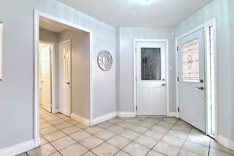 58 Grover Dr, Toronto, M1C4V7 | Image 3