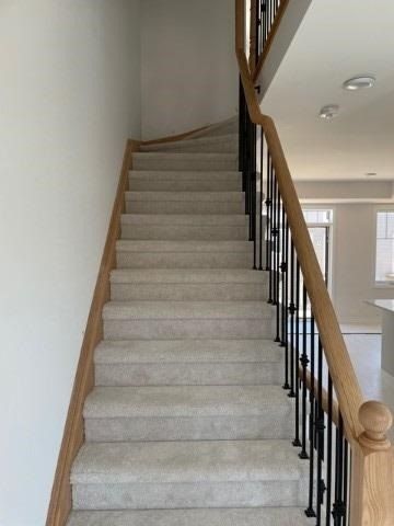 15 Ambereen Pl, Clarington, L1C 5P2 | Image 2