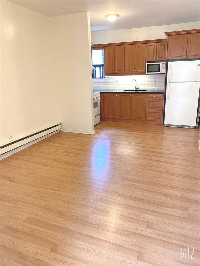 688 Gerrard St E, Toronto, M4M1Y3 | Image 3