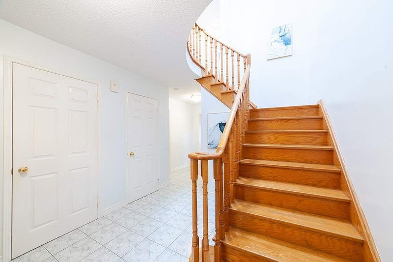 3 Myrna Lane, Toronto, M1V3N6 | Image 3