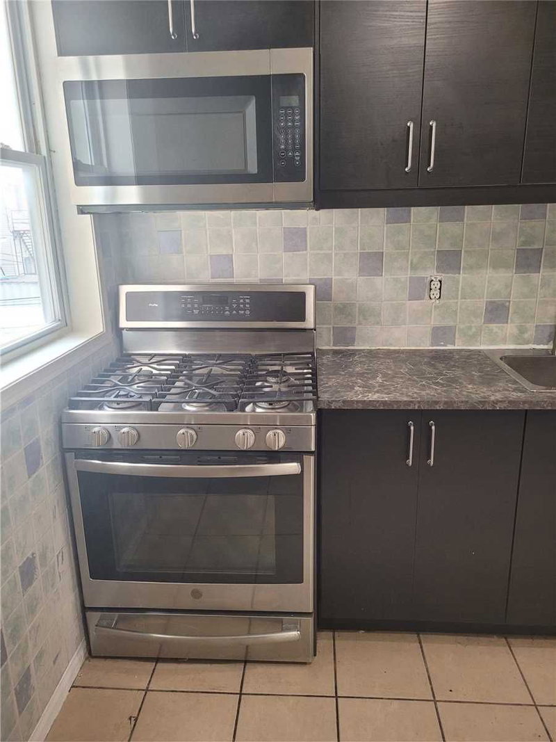 2 - 2766 Danforth Ave, Toronto, M4C1L7 | Image 3