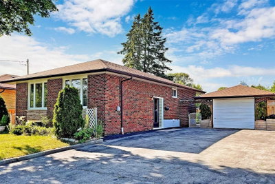 Detached House sold at 32 Brimorton Drive, Toronto, Ontario, M1P3Y9 - Bendale - MLS: E5319100