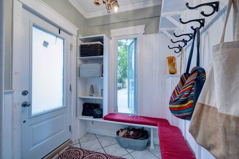 31 Kildonan Rd, Toronto, M4E2N5 | Image 2