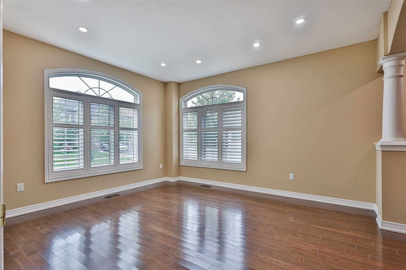 1784 Fairport Rd, Pickering, L1V1T3 | Image 2