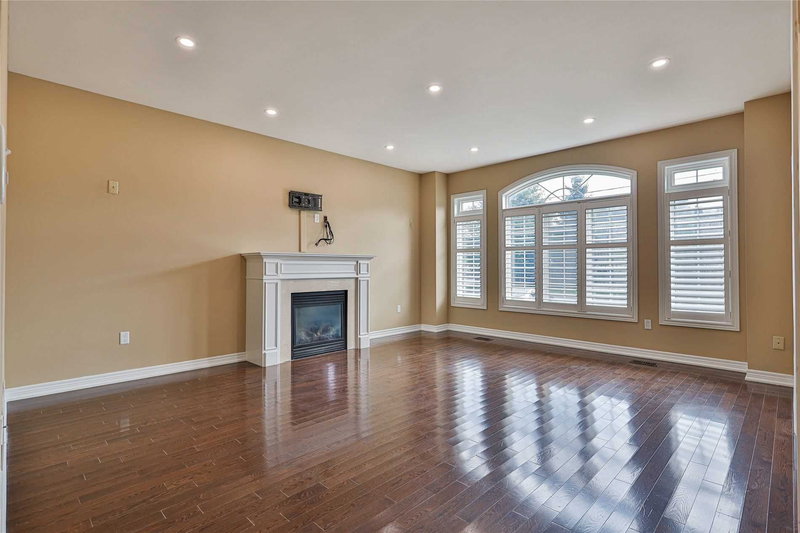 1784 Fairport Rd, Pickering, L1V1T3 | Image 3