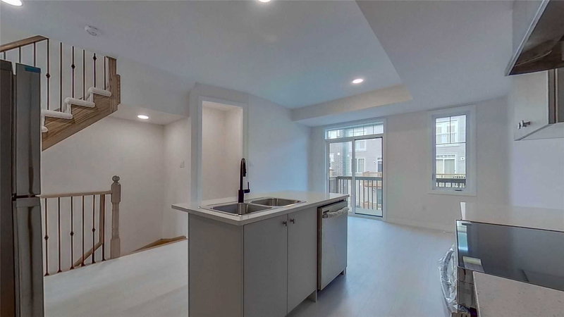 15 Ambereen Pl, Clarington, L1C 5P2 | Image 3