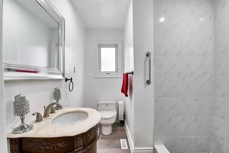 2 Ontario St, Ajax, L1S1T5 | Image 2