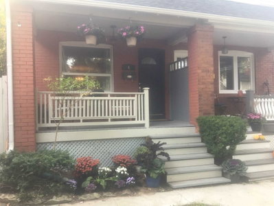 Semi-Detached House leased at 4 Bellhaven Road, Toronto, Ontario, M4L3J5 - Woodbine Corridor - MLS: E5335284