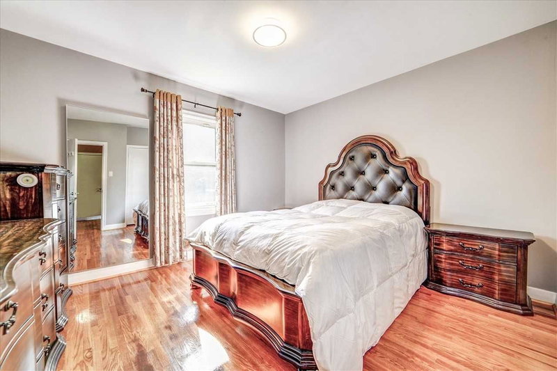 106 Ainsdale Rd, Toronto, M1R3Z2 | Image 3