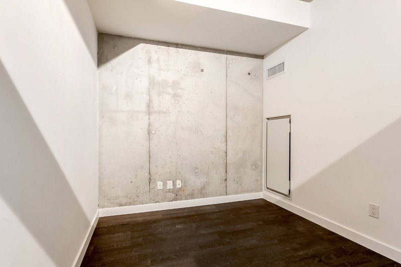 212 - 246 Logan Ave, Toronto, M4M0E9 | Image 3