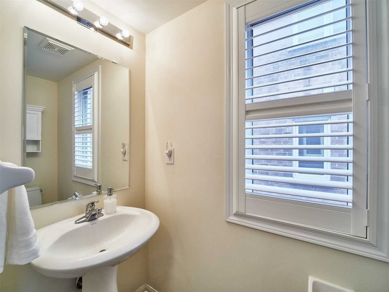 11 Winkler Terr, Toronto, M1L0C3 | Image 2