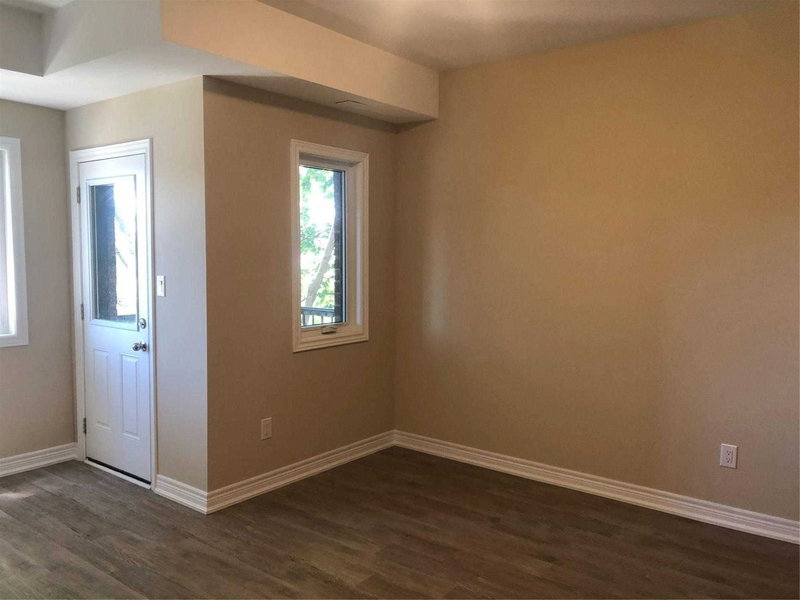 Upper - 293 Olive Ave, Oshawa, L1H2P5 | Image 3