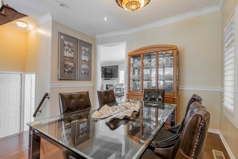 16 Armitage Cres, Ajax, L1T4G6 | Image 2