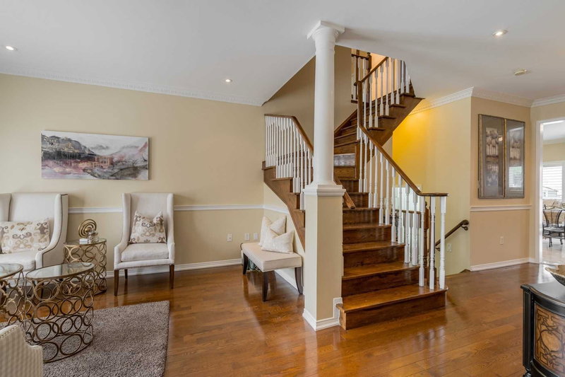16 Armitage Cres, Ajax, L1T4G6 | Image 3