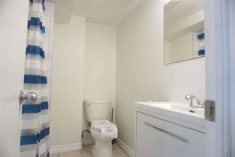 Bsmt - 44 Billingsgate Cres, Ajax, L1S2R8 | Image 3