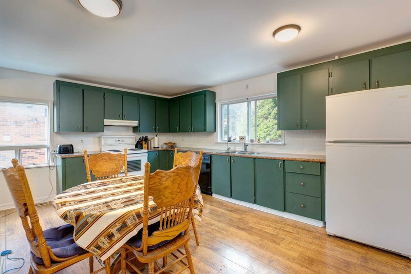 393 Rosebank Rd, Pickering, L1W2N3 | Image 3