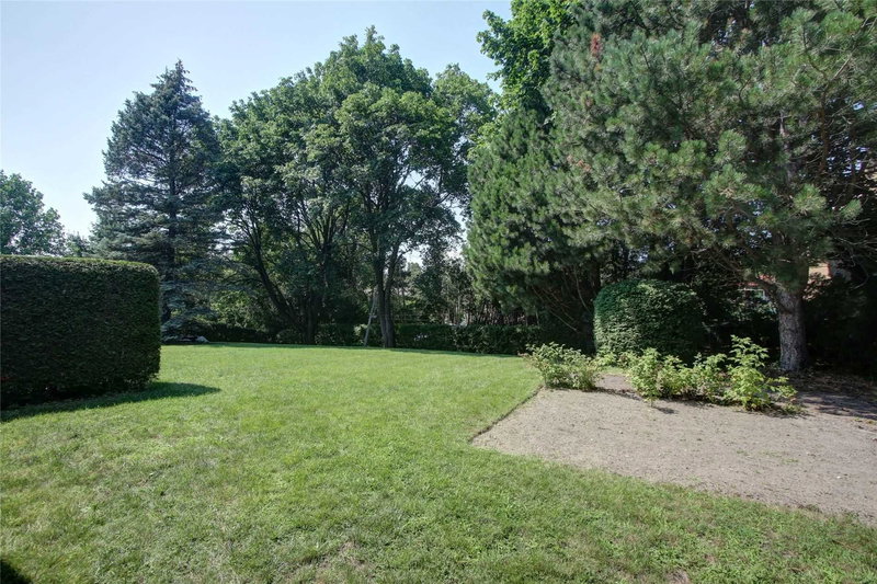 180 Glenwood Cres, Oshawa, L1G 3B1 | Image 2