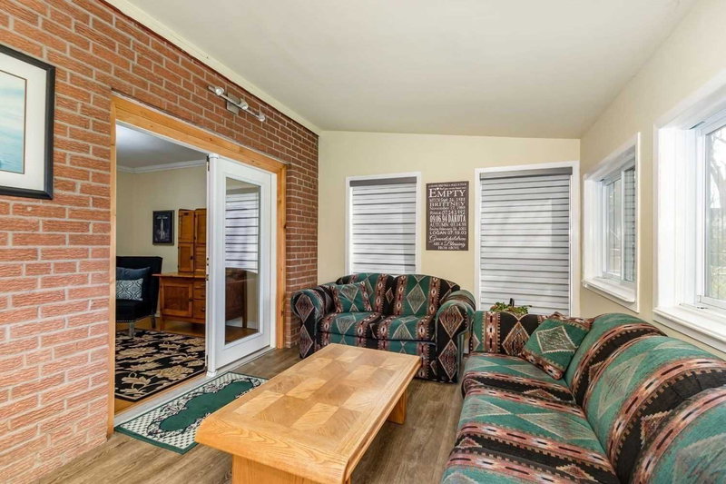 816 Meadowvale Rd, Toronto, M1C1T3 | Image 2