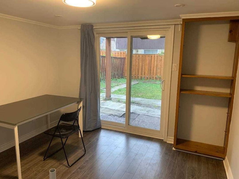 176 Carolbreen Sq, Toronto, M1V1H5 | Image 3