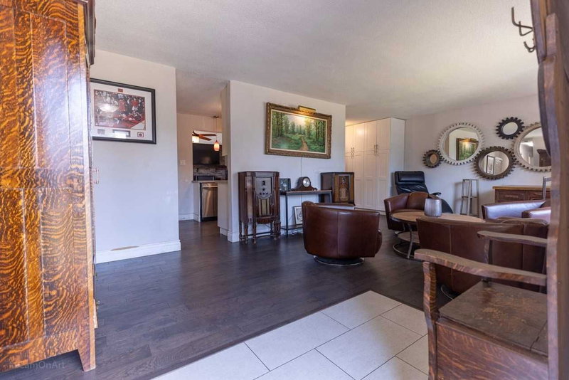 618 Sunset Blvd, Clarington, L1B1C9 | Image 3