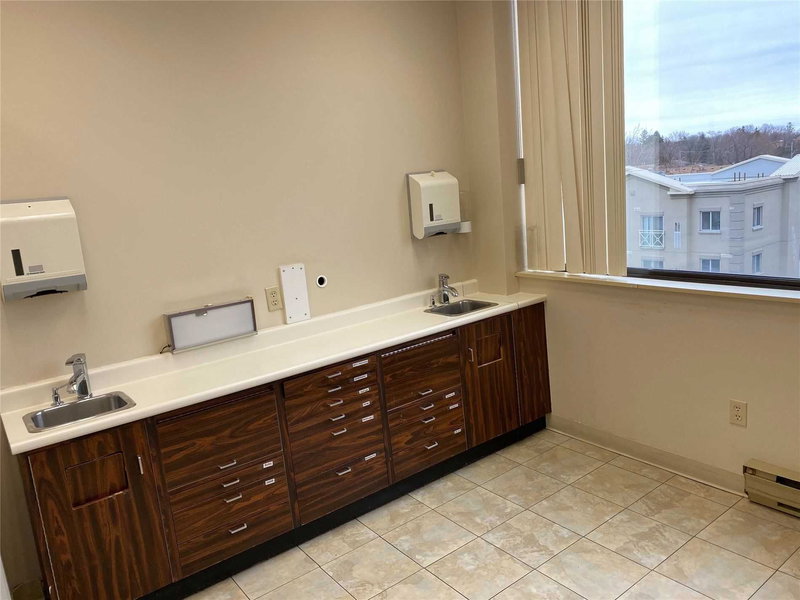 409 - 2347 Kennedy Rd, Toronto, M5V3Y4 | Image 2