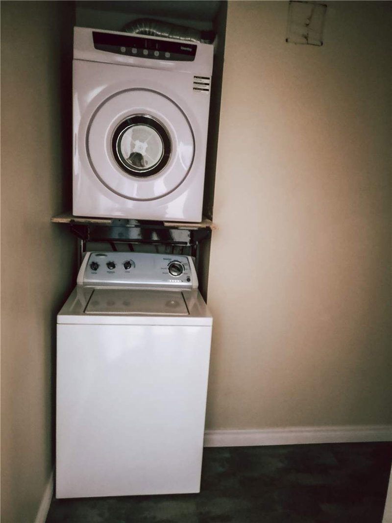 304 - 80 Alton Towers Circ, Toronto, M1V5E8 | Image 2