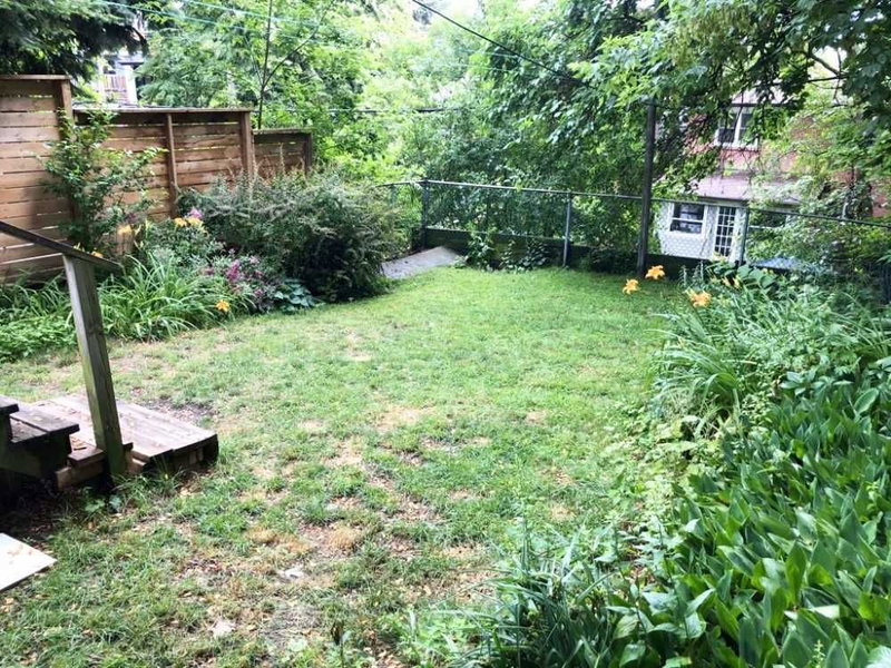 19 Ivy Ave, Toronto, M4L2H6 | Image 3