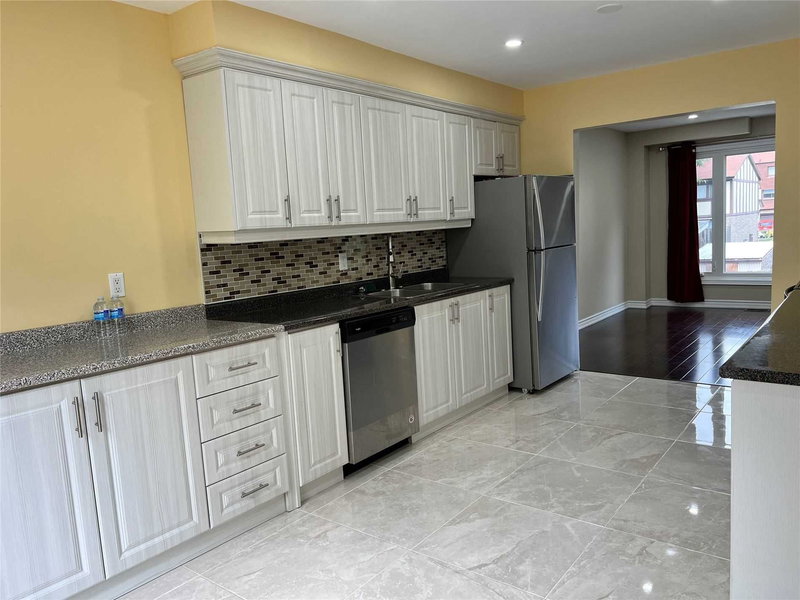 1378 Everton St, Pickering, L1V2T8 | Image 3