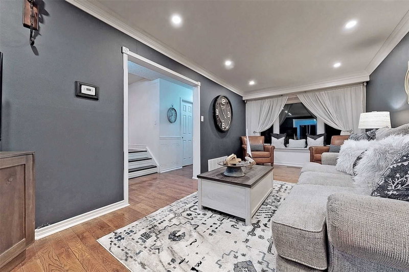 411 Rosedale Dr, Whitby, L1N1Z5 | Image 3